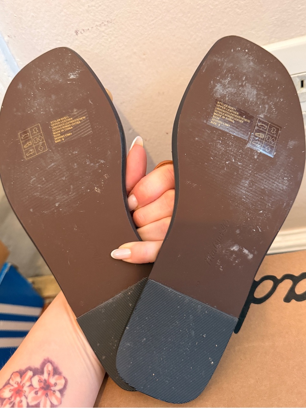 Madewell toe ring sandals. Size 9 - Picture 2 of 2
